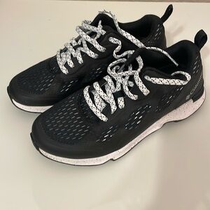 Columbia Hiking Shoes